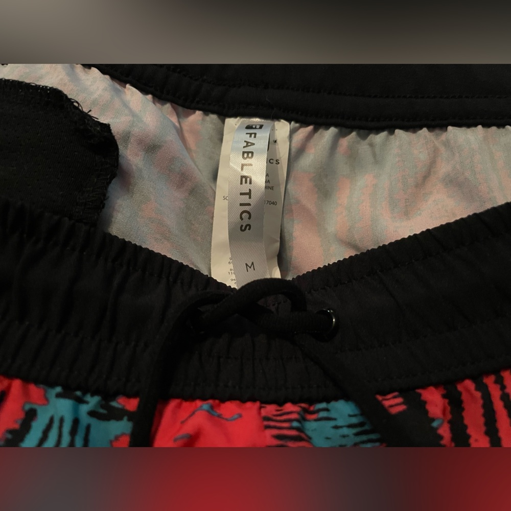 Fabletics Shorts - Picture 5 of 5
